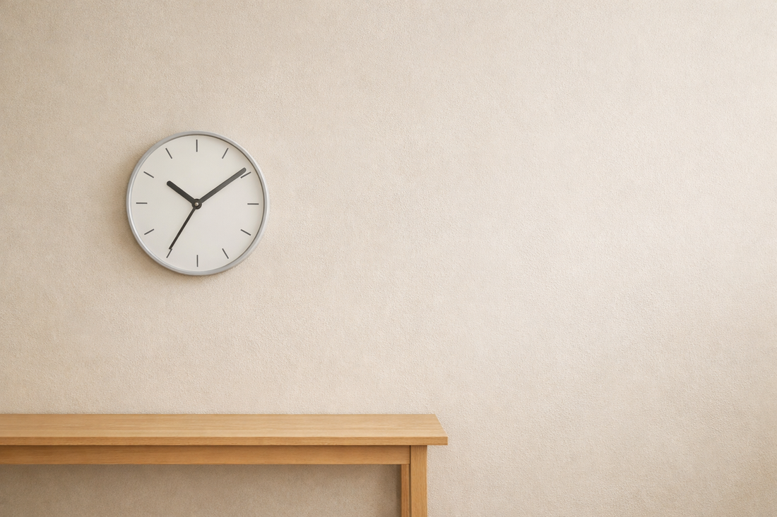 Why Time Feels Fragmented Indoors