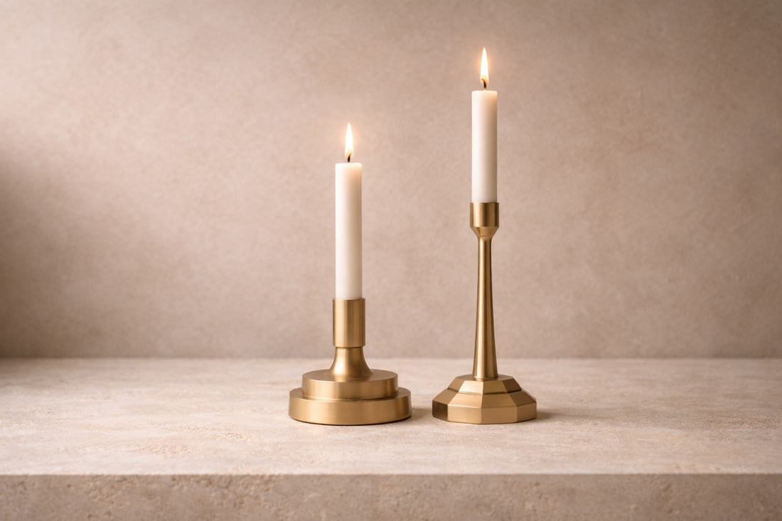 Candle styling for living room that improves spatial balance