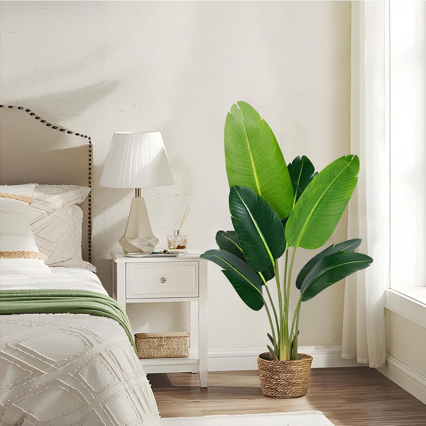 Artificial Bird of Paradise Plant 4Ft Fake Tropical Palm Tree with 8Trunks Faux Banana Leaf Trees in Pot for Home Indoor Outdoor Office Modern Decor Housewarming Gift（1Pcs）