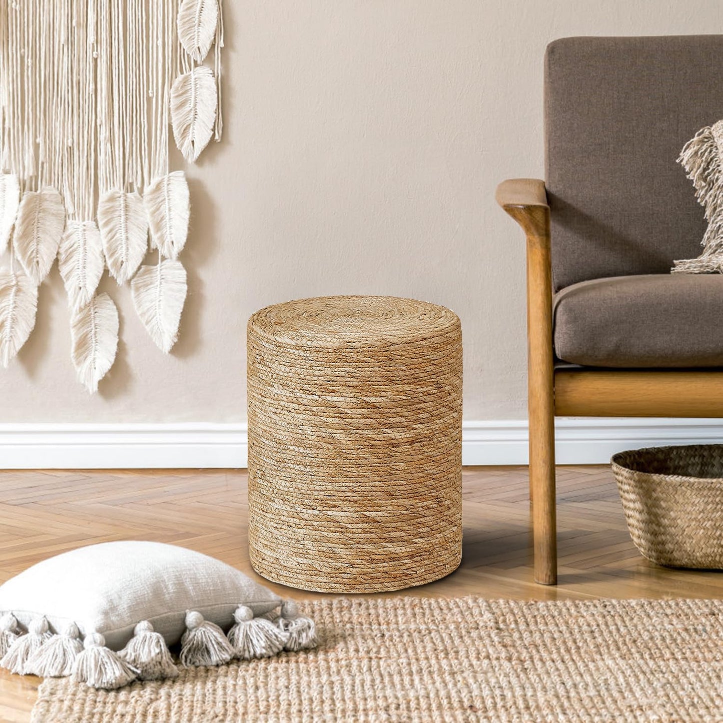 Cplxroc Pouf Ottoman, 100% Handwoven Seagrass Braided Pouffe, Boho Decor Floor Chair for Couch or Desk, Outdoor Ottomans for Garden, Round Footrest with Wood Frame, Home Decorative Seat for Balcony