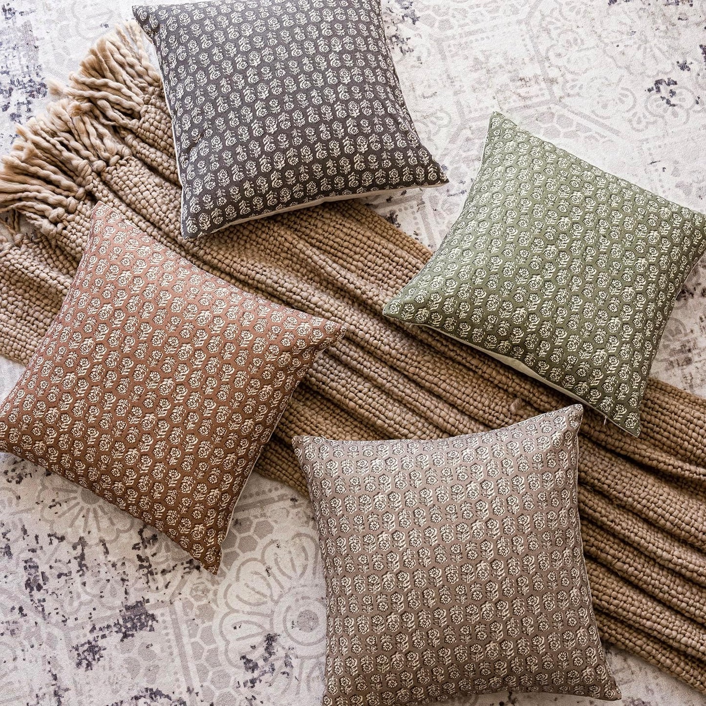 Foindtower Set of 2 Decorative Vintage Floral Print Throw Pillow Covers Neutral Farmhouse Cushion Covers Boho Home Decor for Sofa Couch Chair Bedroom Living Room Outdoor,24×24 Inch,Light Orange Brown