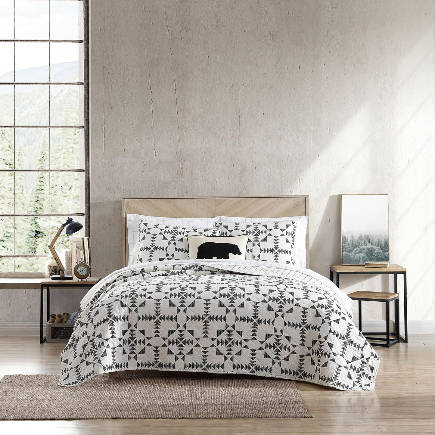 Eddie Bauer - Twin Quilt Set, Reversible Cotton Bedding with Matching Sham, Medium-Weight for Year Round Use, Dorm Essentials (Arrowhead Charcoal)