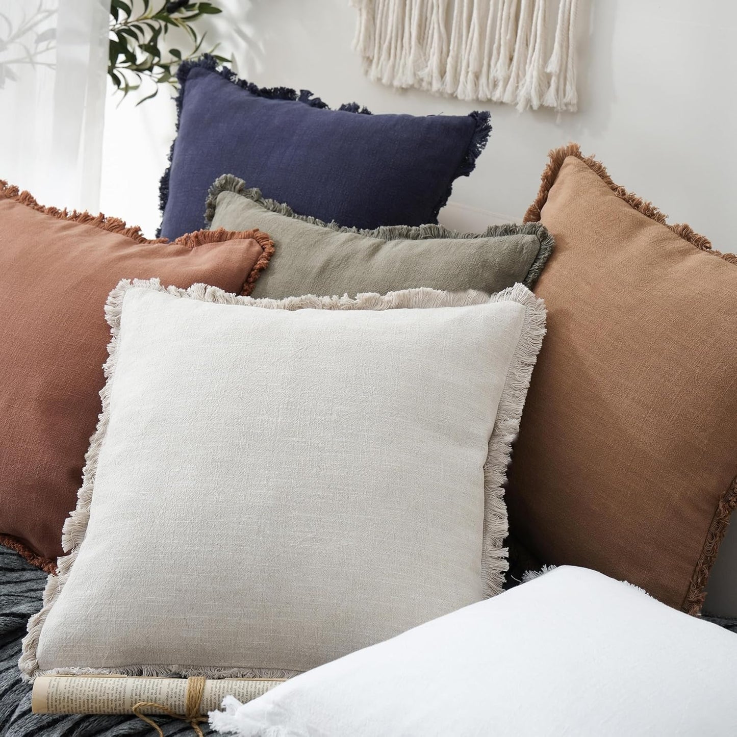 Foindtower Set of 2 Decorative Linen Fringe Throw Pillow Covers Cozy Boho Farmhouse Cushion Cover with Tassels Soft Accent Pillowcase for Couch Chair Sofa Bed Living Room Home Decor,18×18 Inch,Beige