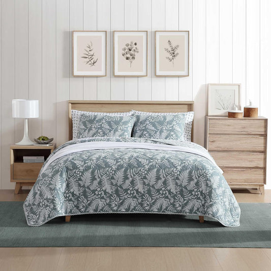 Eddie Bauer - King Quilt Set, Reversible Cotton Bedding with Matching Shams, Wildflower Inspired Home Decor with Stripe Reverse (Fern Garden Green, King)
